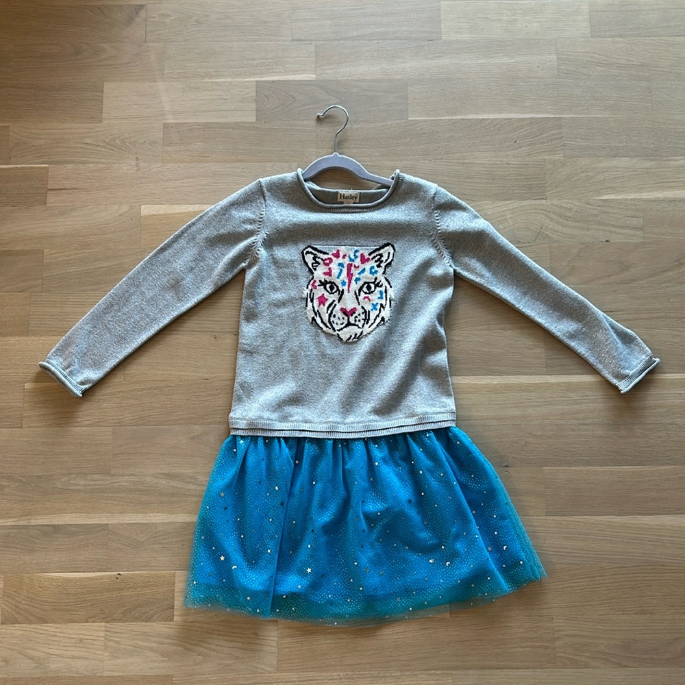 Girls Hatley dress. Never worn. Size 8